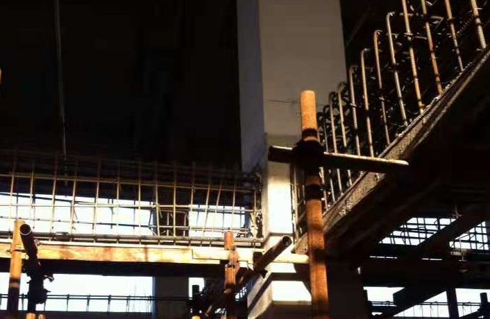丽江一厂房梁柱截面加大施工